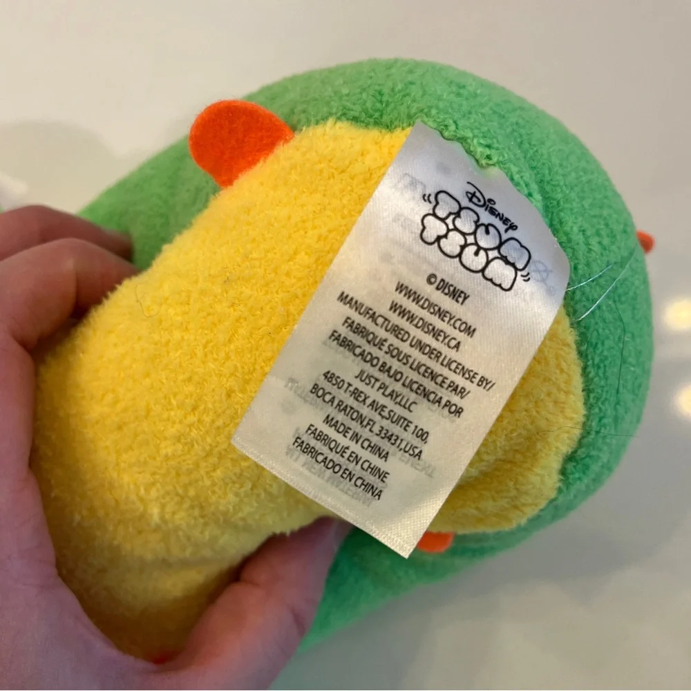 NWT Disney stitch lime green neon Tsum Tsum